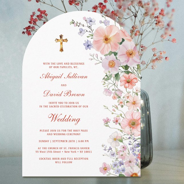 Invitación Arco de flores silvestres pastel boda religiosa (Subido por el creador)