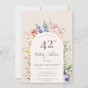 Invitación Arco de jardín floral caprichoso beige cumpleaños 