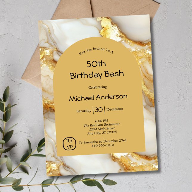 Invitación Arco de mármol dorado blanco negro Cumpleaños 50 é (Gold White Marble Modern Arch 50th Birthday invitation for him or her)