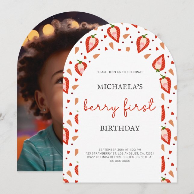 Invitación Arco de primer cumpleaños de Cute Photo Berry (Anverso / Reverso)