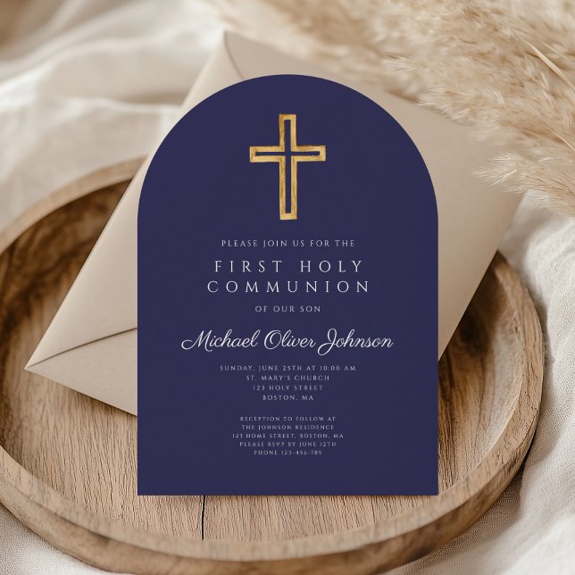 Invitación Arco de primera comunión de travesía religiosa azu (Navy Blue Religious Cross Boy First Communion Arch Invitation)
