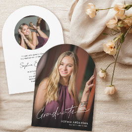 Invitación Arco moderno de graduación fotográfica de escritur