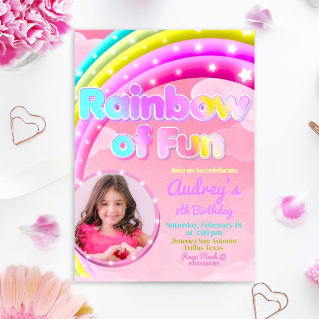 Invitación Arcoíris de diversión con imagen (Rainbow of Fun - Girl Birthday Invitation with Photo)