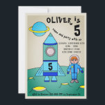 Invitación Astronauta en Moon Rocket Kids Fiesta de cumpleaño<br><div class="desc">Astronauta en la invitación a la fiesta de cumpleaños de los niños del cohete lunar. Esta invitación con un astronauta y su cohete en un planeta. El niño tiene un traje de astronauta azul y el cohete azul tiene el número de edad. El astronauta masculino hace de esto una gran...</div>
