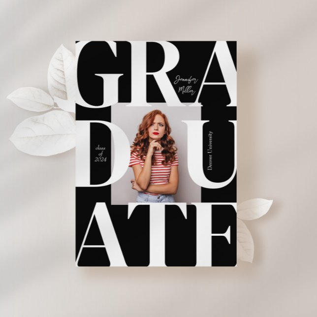 Invitación Audaz Graduación de Foto Clásica Moderna (Subido por el creador)