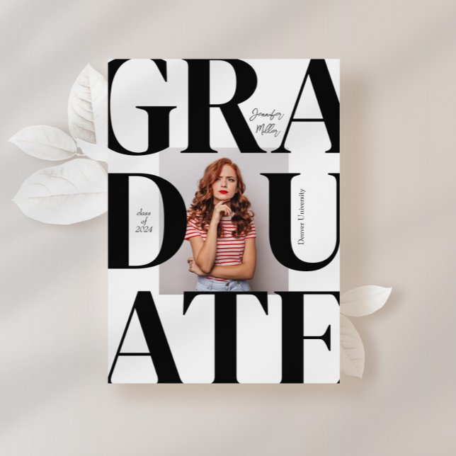 Invitación Audaz Graduación de Foto Clásica Moderna (Subido por el creador)
