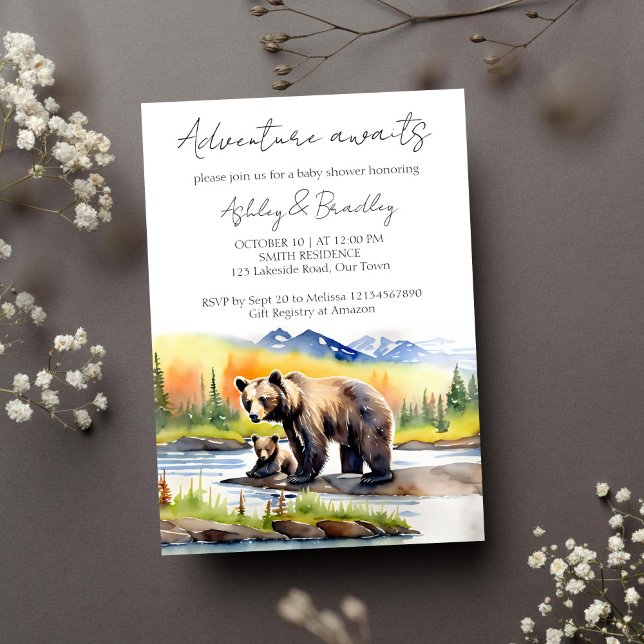 Invitación Aventura espera el cachorro de oso con la mamá beb (Adventure awaits Alaskan wilderness bear cub with mama bear baby shower template invitation download)