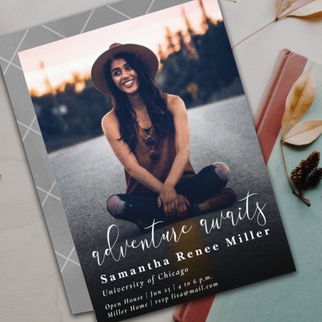 Invitación Aventura Simple Espera Graduación De Foto (Subido por el creador)