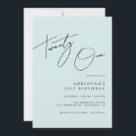 Invitación Azul Claro | Elegante guión de cumpleaños 21 de la<br><div class="desc">Elegantes invitaciones para fiestas de cumpleaños número 21 con "veintiuno" escrito a mano. Fuente negra sobre un fondo azul suave.</div>