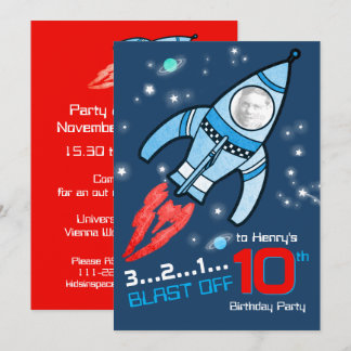Invitación azul de décimo cumpleaños para los niño