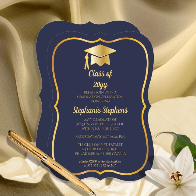 Invitación Azul elegante | Partido de Graduación de los Campo (Elegant Blue Gold Tone Grad Cap Bracket-Style Frame Graduation Party Invitation)