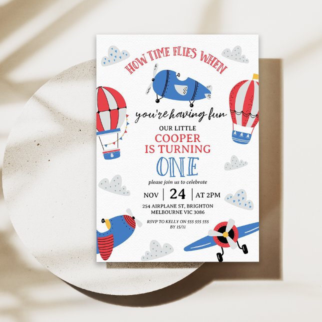 Invitación Azul moderno Cómo el tiempo vuela el primer cumple (Modern How Time Flies 1st Birthday Invitation Boy, Plane Airplanes Hot Air Balloon, Plane Invitation)