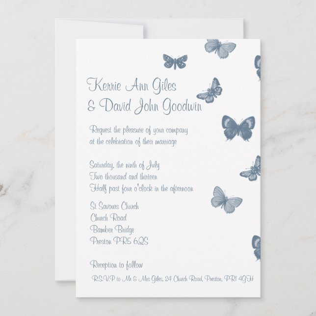 Invitación azul y blanca de la boda de la mariposa (Anverso)