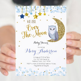 Invitación Azul y oro sobre el Baby Shower de búho lunar
