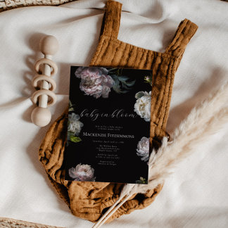 Invitación Baby in Bloom Moody Peony Dark Floral Baby Shower
