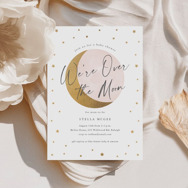 Invitación Baby Shower Chicas del guión dorado sobre la luna (Gold and Pink Over the Moon Script Girls Baby Shower Invitations.)
