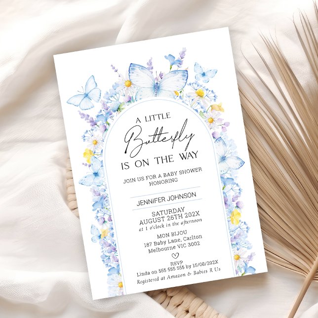 Invitación Baby Shower de mariposa estilo flor azul moderno (Modern Blue Wildflowers Little Butterfly Baby Shower Invitation, Summer Butterfly Themed Baby Shower)
