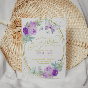 Invitación Baby Shower de mariposa floral morada y dorada