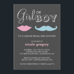 Invitación Baby Shower de revelación de género<br><div class="desc">Un género bonito y caprichoso revela una invitación a una ducha de bebé con bigote y labios en un fondo oscuro de moda que se parece a un pizarrón. También disponible con fondo blanco:</div>