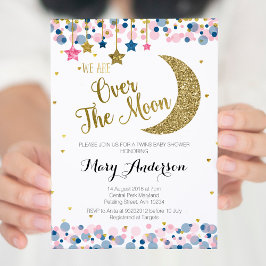 Invitación Baby Shower gemelo sobre la luna