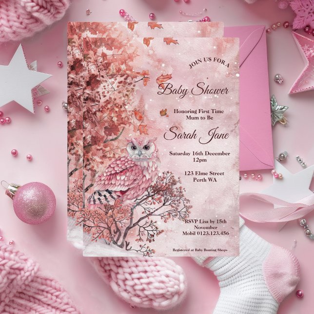 Invitación Baby Shower moderno de madera de invierno rosa (Pink Owl Baby Shower Invitation)