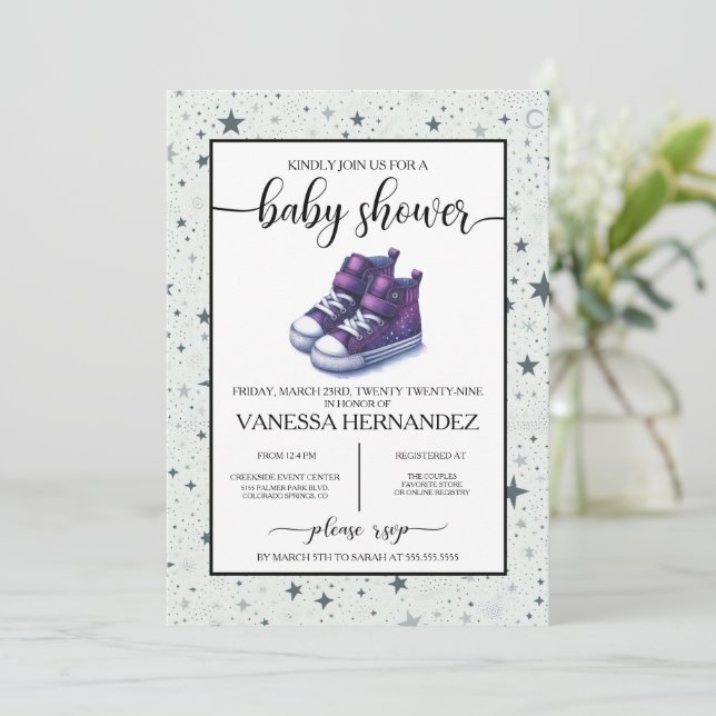 Invitación Baby Shower Purple Baby High Tops (Anverso de pie)