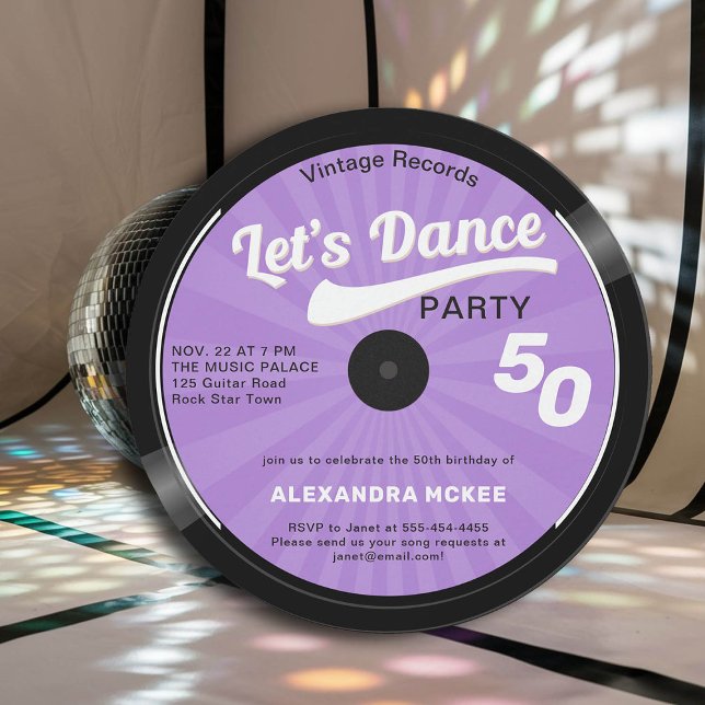 Invitación Bailemos con Vintage Groovy Purple 50 cumpleaños (50th birthday dance party music theme invitation vinyl record sunburst purple lilac lavender elegant)