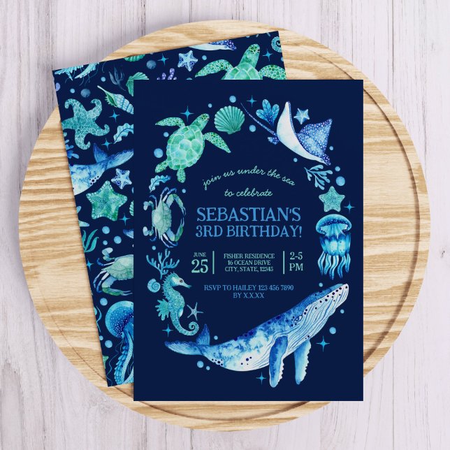 Invitación Bajo el mar con ballenas, medusas, caballos de mar (Elegant sea life watercolor illustrations on a deep blue background create an elegant combination! )