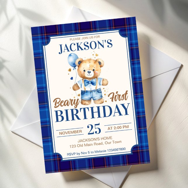 Invitación Balón azul de peluche beary first boys lindo (Beary first boys birthday party invites cute teddy with balloon blue plaid invitation cards template)