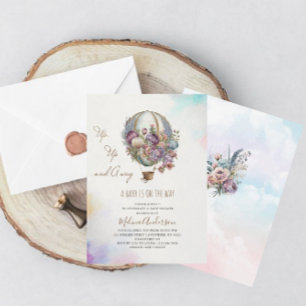 Invitación Balón de aire caliente nubes lilac rosadas acuarel