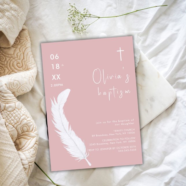 Invitación Baptismo cruzado de plumas de color blanco rosado (Dusty Pink White Watercolor Feather Cross Baptism Invitation)