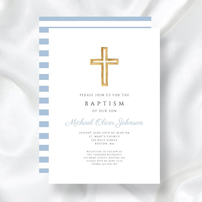 Invitación Baptismo de niño con escritura azul de cruz religi (Religious Cross Baby Blue Script Boy Baptism Invitation)
