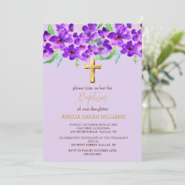 Invitación Baptismo morado de la cruz dorada floral Lilac