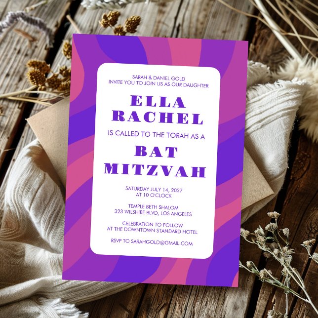 Invitación Bar moderno Stripe Groovy Purple Personalizado Bat (Modern Abstract Groovy Purple  Bold Custom Bar Bat Mitzvah Invitation
)