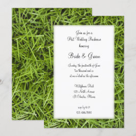 Invitación Barbacoa de césped verde en el patio trasero despu