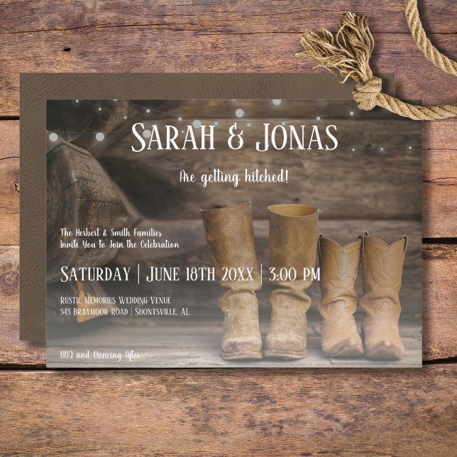 Invitación Barn y Boots Rustic Cowboy Boda occidental (Barn Rustic Boots for Two Cowboy Wedding Invitation)
