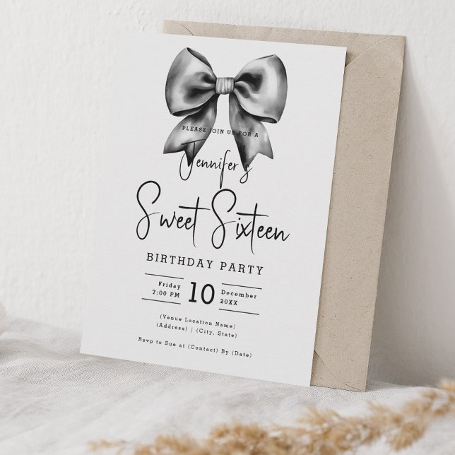 Invitación Barrido negro Coquette Cute Script Sweet 16 (Black Bow Coquette Cute Script Sweet 16 Invitation)