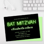 Invitación Bat Mitzvah Luces Brillantes De Neón Verde Salvand<br><div class="desc">El murciélago moderno mitzvah de Guay salva el anuncio de la fecha con "bat mitzvah" en luces de neón brillantes de color verde claro contra un fondo negro.</div>