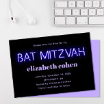 Invitación Bat Mitzvah Luces De Neón Púrpura Salvan La Fecha<br><div class="desc">El murciélago moderno mitzvah de Guay salva el anuncio de la fecha con "bat mitzvah" en luces de neón violetas contra un fondo negro.</div>