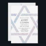 Invitación Bat Mitzvah, Purpurina holográfico de estrella mod<br><div class="desc">El moderno Purpurina de Star Holographic Bat Mitzvah Invitation ofrece un esquema único y moderno de Star of David en torno a los detalles de su evento.</div>