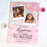 Invitación Bat Mitzvah, Purpurina turquesa rosa. Foto<br><div class="desc">La invitación Bat Mitzvah al estilo de la revista Scrapbook con una estética de papel hecho a mano de color rosa angustiado. Las fotos cuadradas con cinta purpurinoso de álbumes y la estrella de las obras de arte de David sobre papel desmitificado es una hermosa imagen vintage para la celebración...</div>