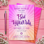 Invitación Bat Mitzvah Retro Boho Rosa Naranja Gradiente Inte<br><div class="desc">Estén orgullosos, alégrense y muestren este hito de su Bat Mitzvah favorita con esta divertida invitación personalizada boho retro! Tipografía divertida, trendy, negrita rosa oscuro y púrpura con tipografía sans serif moderna sobre un fondo de rayos gradientes de naranja claro y rosa con puntos blancos. En la parte posterior, una...</div>