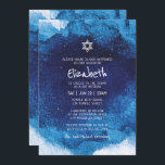 Invitación Bat Mitzvah Typografía moderna color de agua azul<br><div class="desc">Compuesto de escritura lúdica y tipografía serif; todo sobre un fondo de fondo de color azul. Esto es diseñado por Select Fiesta Supplied Supplied,  exclusivo para Zazzle. Disponible aquí: http://www.zazzle.com/selectpartysupplies</div>