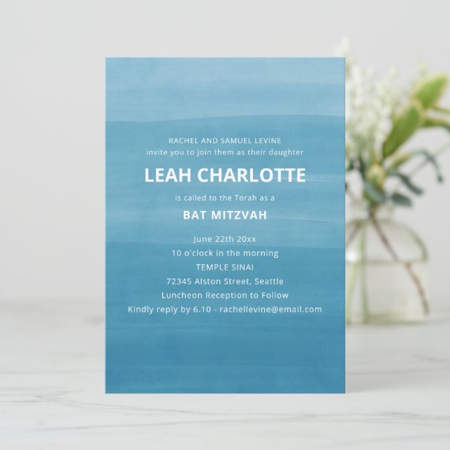 Invitación Báth Mitzvah moderna con gradiente ombre azul teal (Anverso de pie)