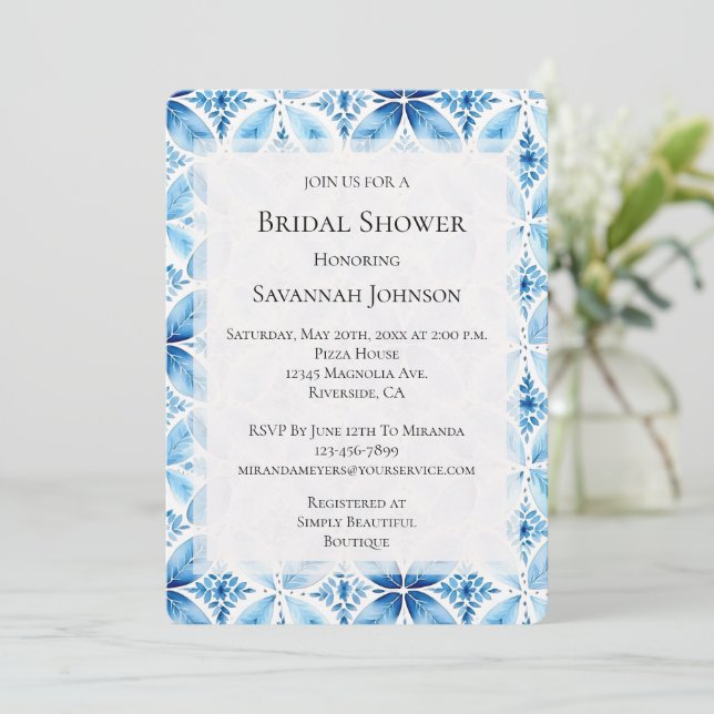 Invitación Batik azul Floral Bridal Shower (Anverso de pie)