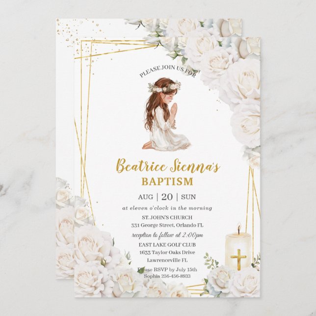 Invitación Bautismo floral blanco bautizando a Chica rezando (Anverso / Reverso)