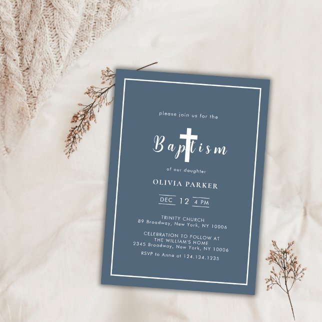 Invitación Bautismo minimalista de la Cruz Azul (Minimalist Dusty Blue Cross Boy Baptism Invitation)