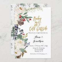 Bebé de invierno Su fría ducha exterior invita