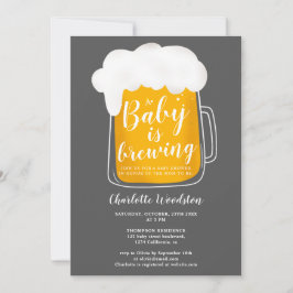 Invitación Bebé divertido preparando pinta de cerveza gris os