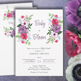 Invitación Bebé en el Baby Shower de flores moradas rosadas